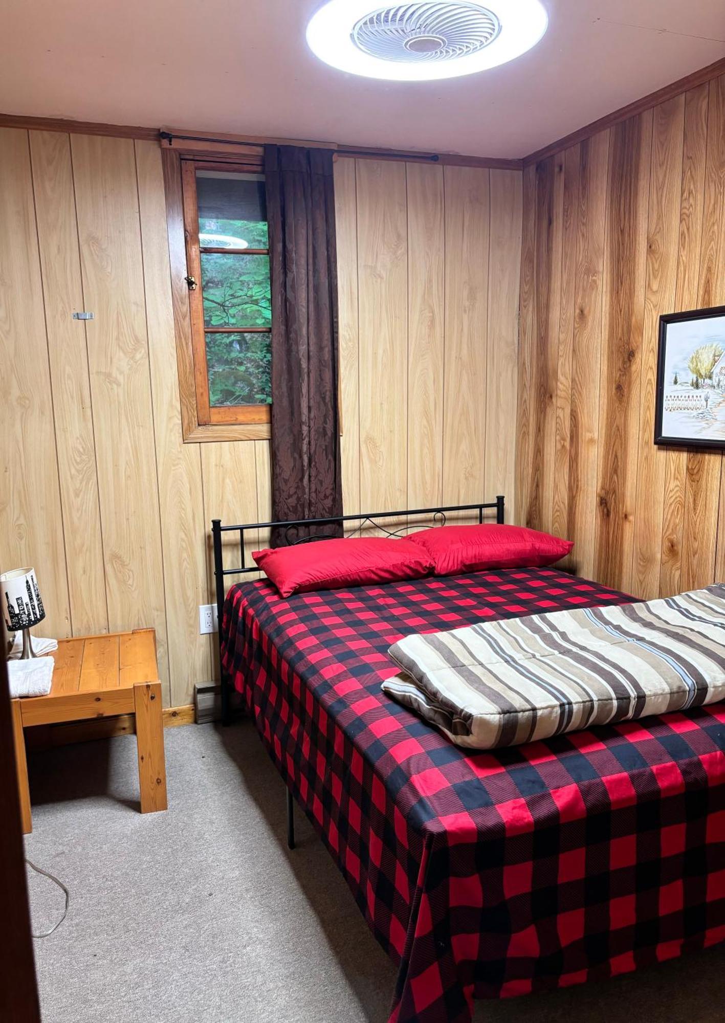 Lakefront Hideaway Resort Kawartha Lakes Værelse billede