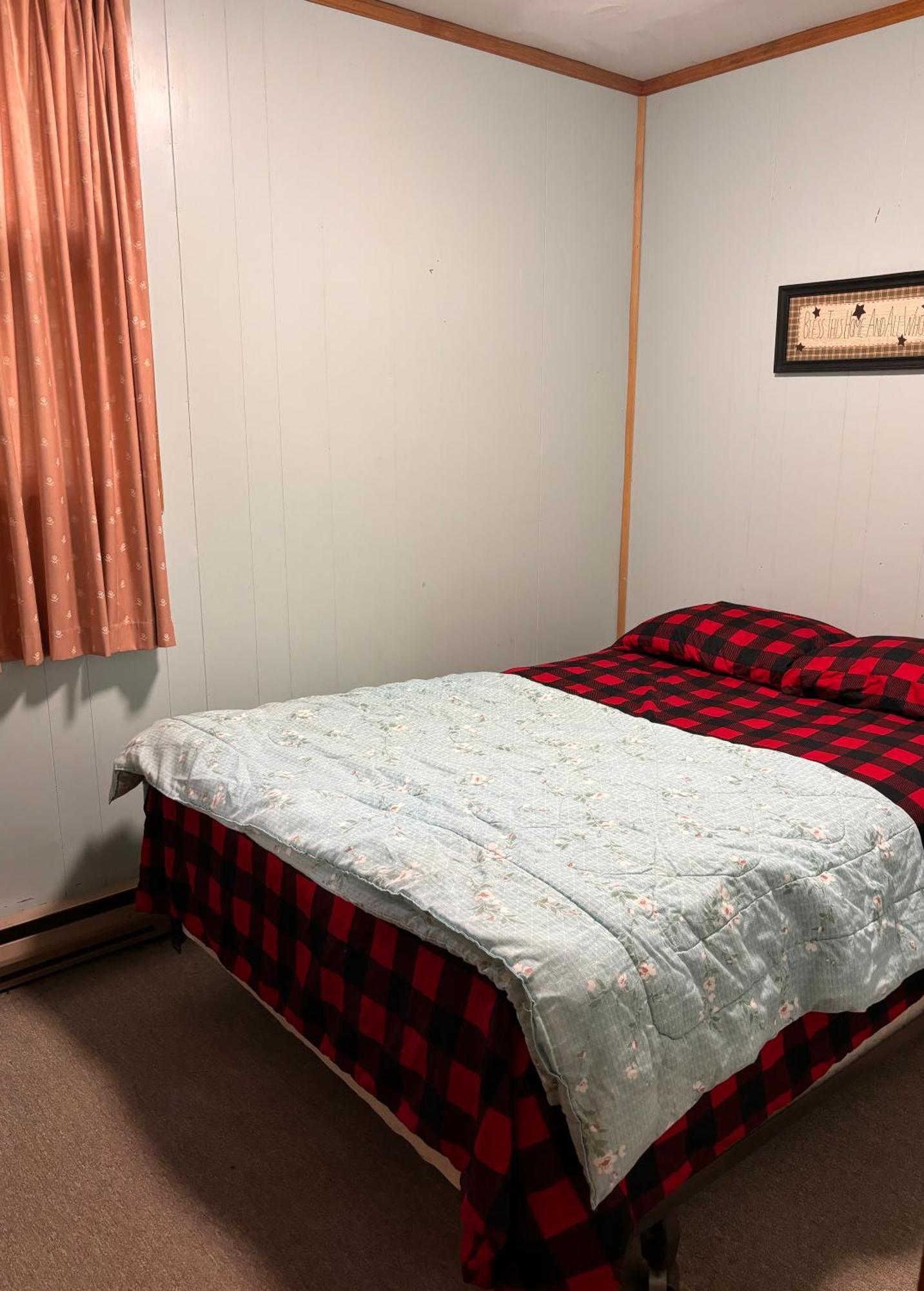 Lakefront Hideaway Resort Kawartha Lakes Eksteriør billede